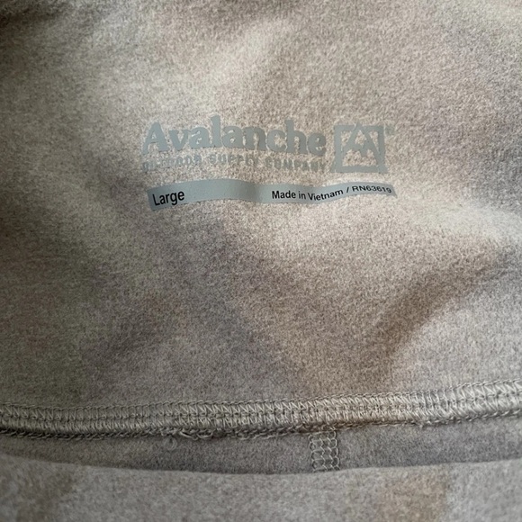 Avalanche Woman’s Workout Leggings Large - Picture 2 of 4